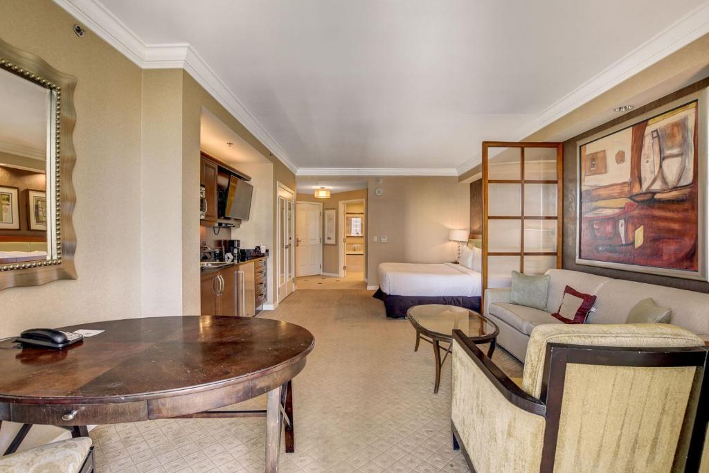 Strip & Sphere View! Privately Owned Condo Hotel-The Signature At Mgm Лас-Вегас Екстер'єр фото