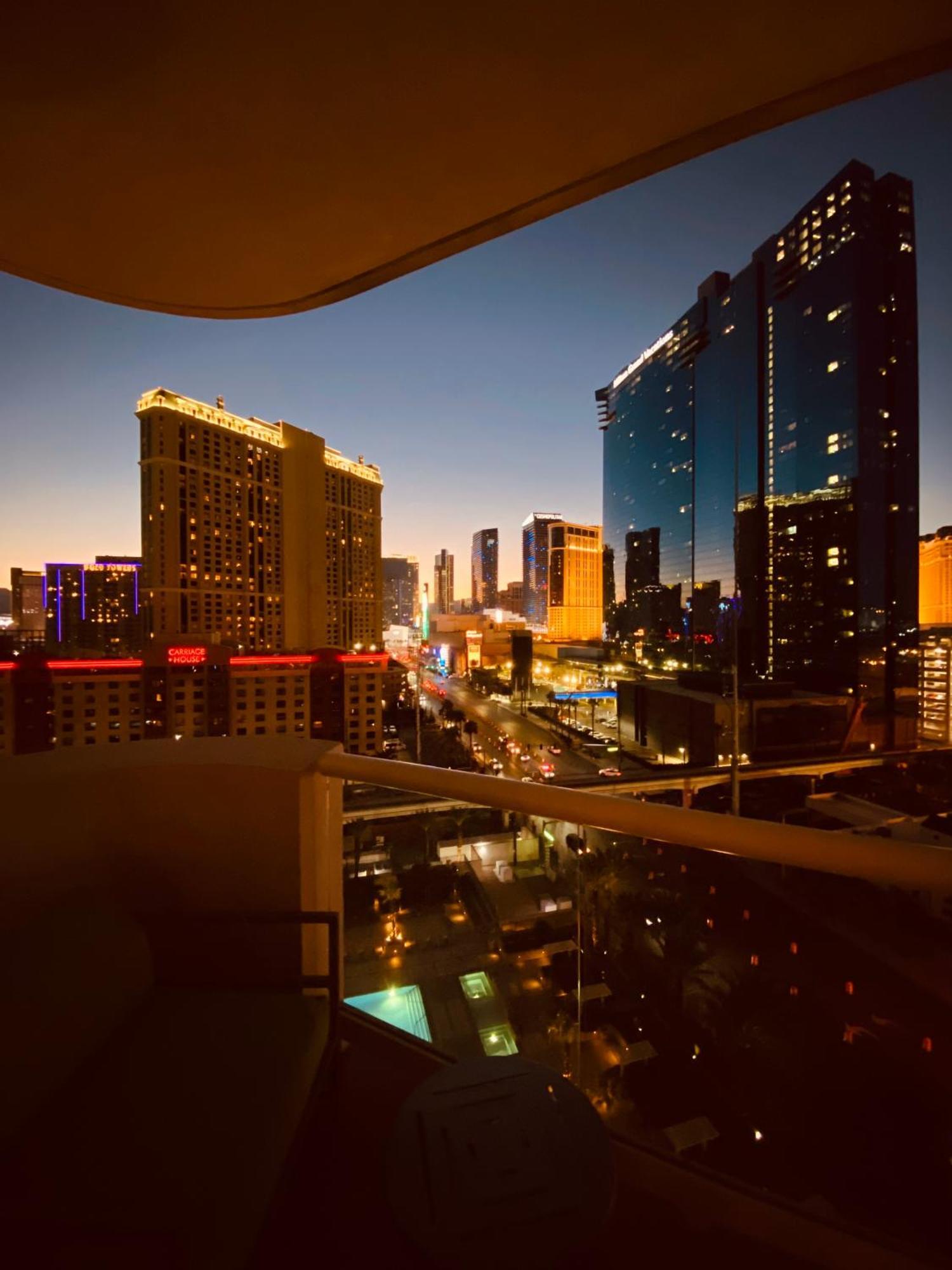 Strip & Sphere View! Privately Owned Condo Hotel-The Signature At Mgm Лас-Вегас Екстер'єр фото